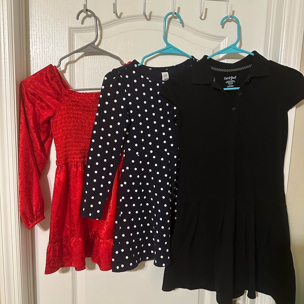 Bundle:GAP Kids Polka Dot dress .red art class ,Black dress cat gack size 7-8